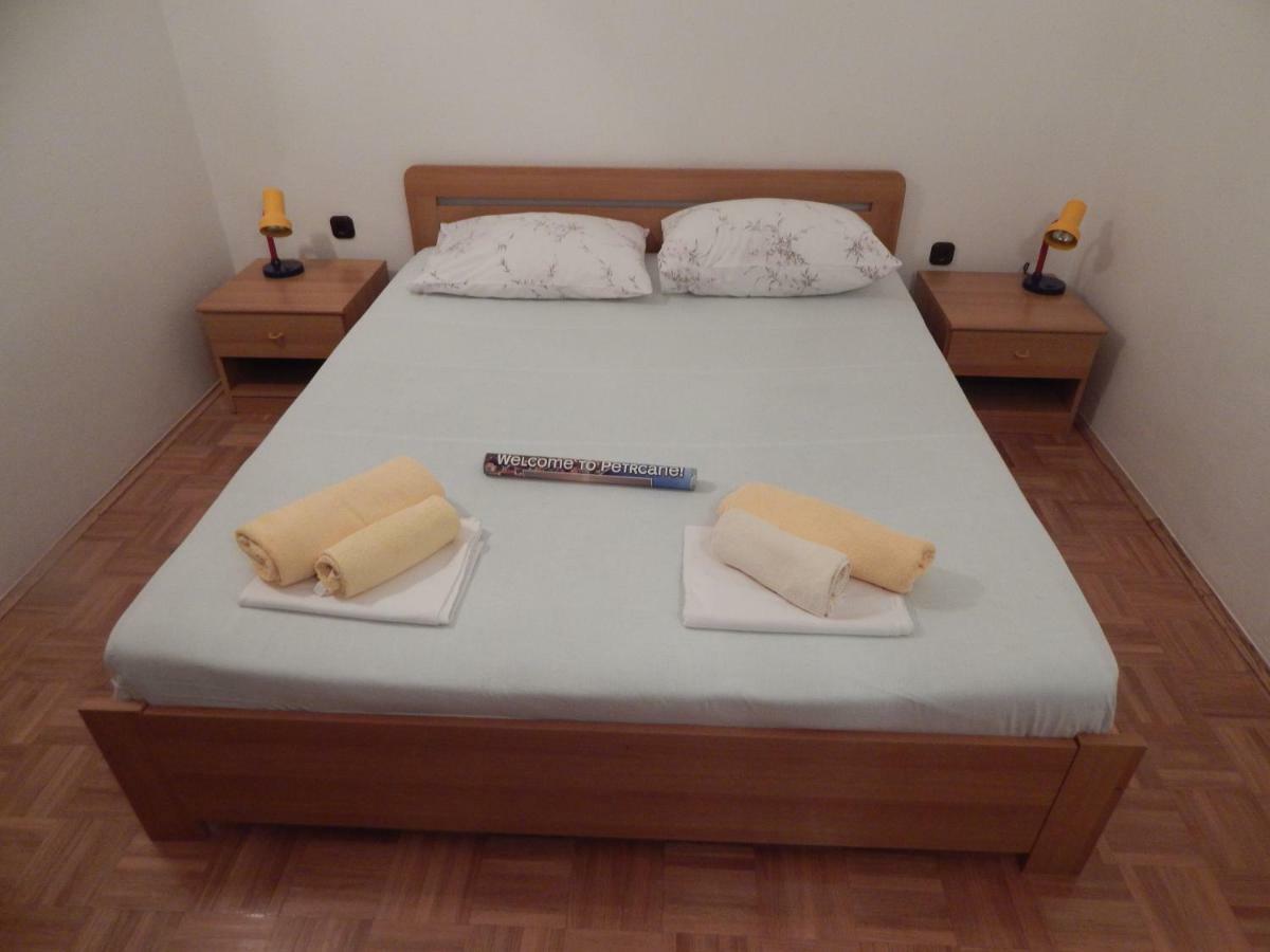 Apartman Duje Appartement Petrcane Buitenkant foto